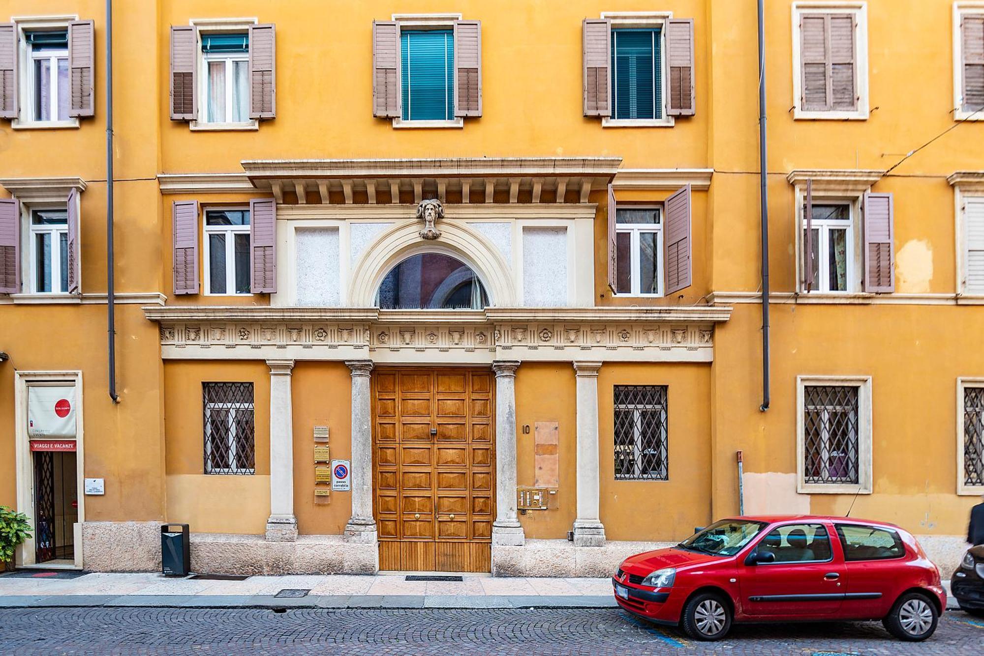 Апартаменты Italianflat - Arena By Side, Old Town Верона Экстерьер фото